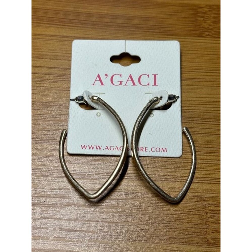 Gold Pointed Teardrop Hoop Dangle Earrings Boho Style NWT New Jewelry Gift Idea